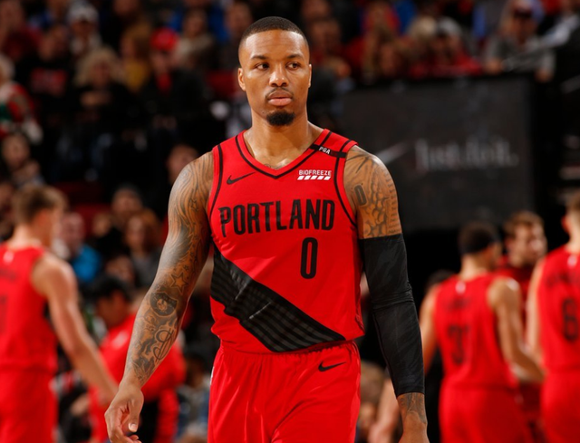 的背后不只 的背后不只