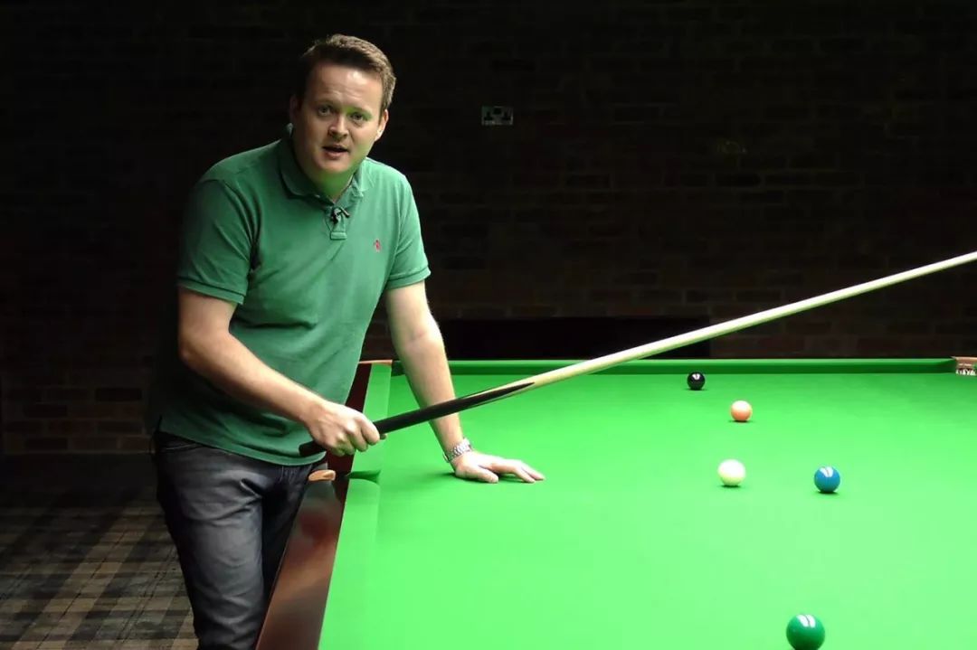 太郁闷!C罗血染赛场后送点 4射0正+评分倒数第2.